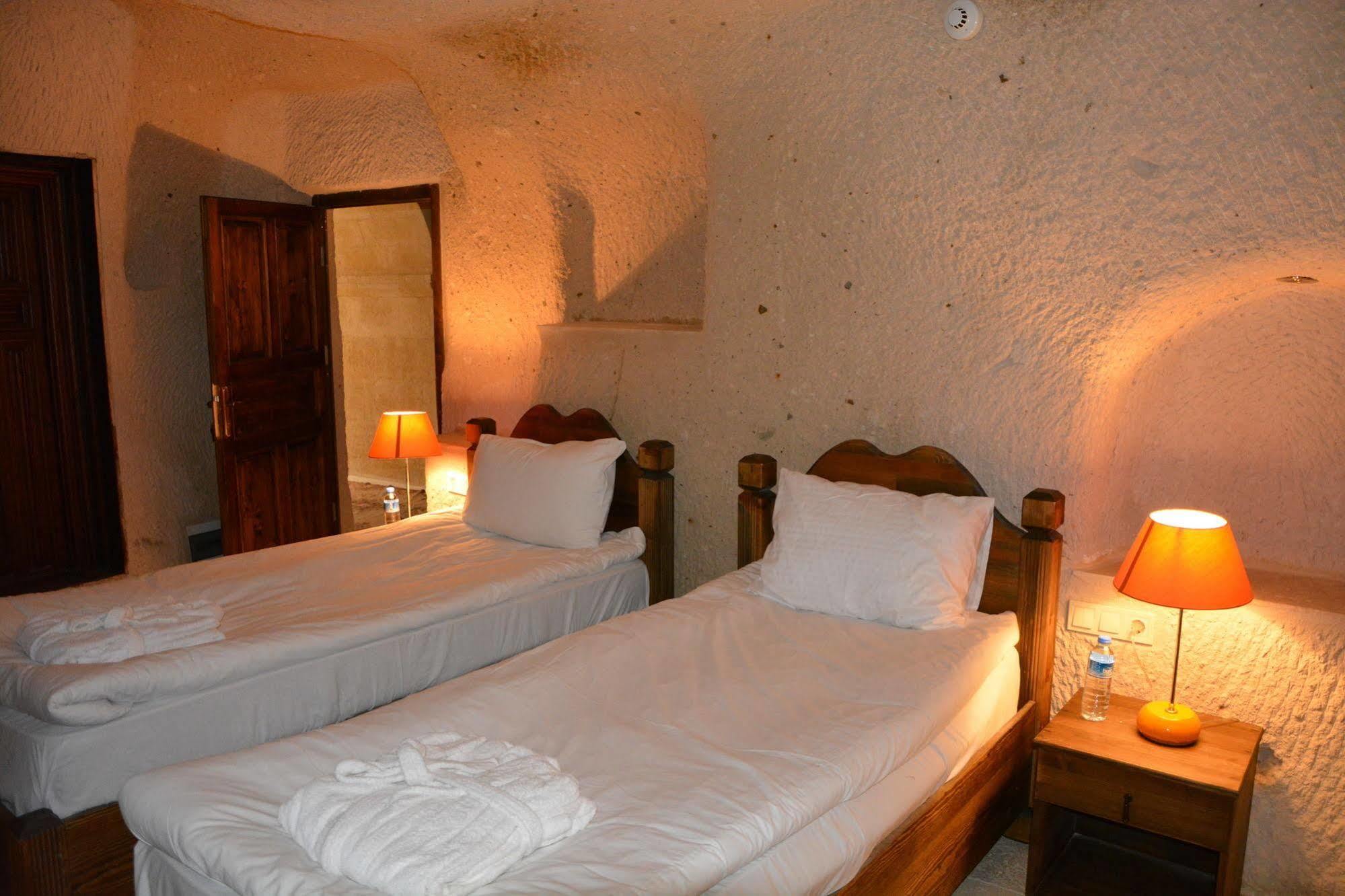 Aden Hotel Cappadocia Üchisar Bagian luar foto